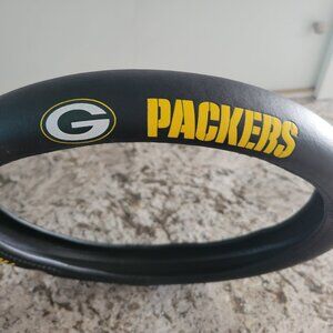 GREEN BAY PACKERS STEERING WHEEL COVER